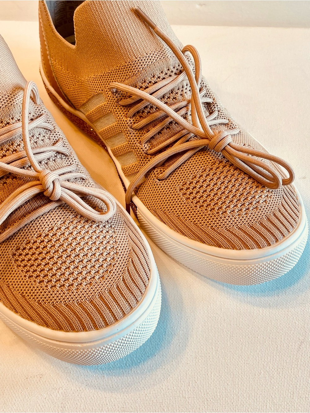 NIB BERNIE MEV BERNICE ROSE GOLD MEMORY FOAM KNIT BEDAZZLED SIDE SOLE SNEAKER 7 - Picture 4 of 15